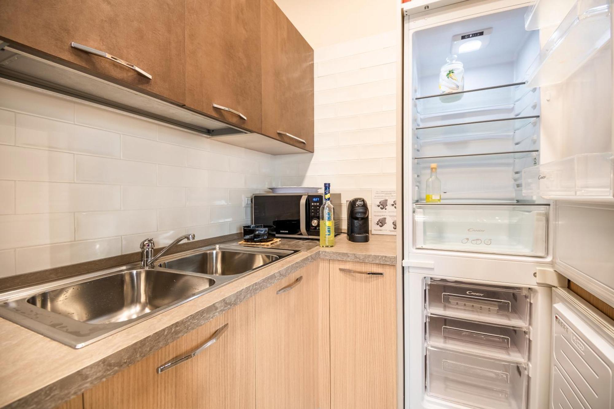 מלון נאפולי Color House מראה חיצוני תמונה